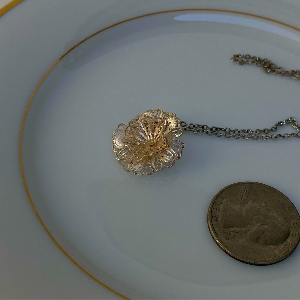 Silver Filigree pendant (only). { chain used for display purposes only } - Picture 6 of 7